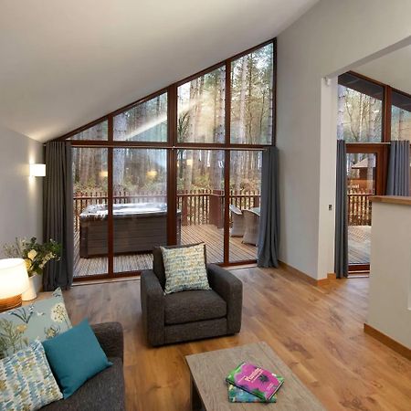 Blackwood Forest Cabins - Forest Holidays Popham Exteriér fotografie